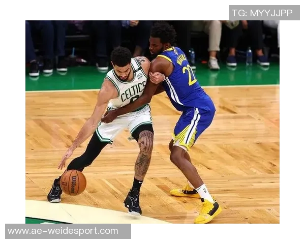 维金斯半场表现出色9投6中斩获15分4篮板3助攻正负值高达14