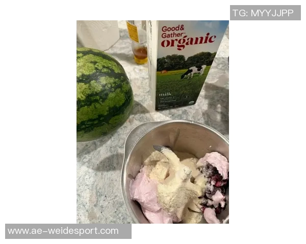 王俊杰现场观战湖勇大战分享精彩瞬间与近期生活动态 王俊杰现场观战湖勇大战分享精彩瞬间与近期生活动态