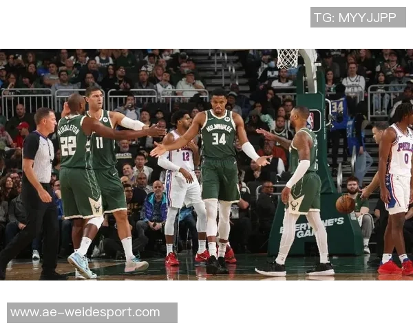 雄鹿次节强势反弹半场微弱领先76人马克西独揽23分乔治开局火力全开