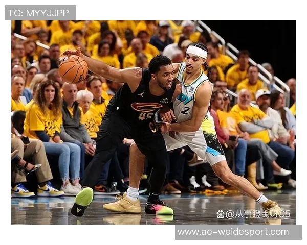 米切尔半场表现抢眼16分钟内高效贡献12分3板1助1断1帽