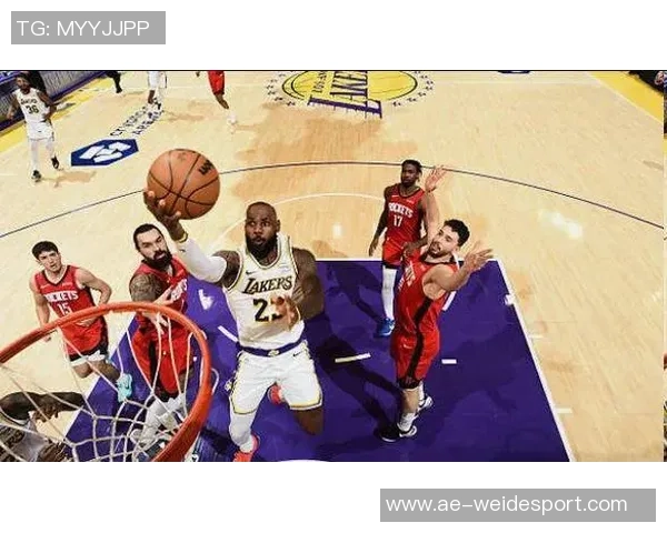 湖人三巨头同场表现不佳每百回合净负89分却有两人净胜139分 湖人三巨头同场表现不佳每百回合净负89分却有两人净胜139分