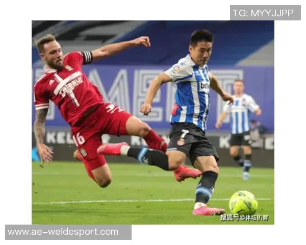 斯帕莱蒂称赞库普梅纳斯适应新位置展现积极防守意识